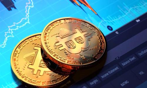 biao­ti/biao­ti以太坊虚拟币钱包开发：构建安全便捷的加密货币存储解决方案/biao­ti

以太坊, 加密货币, 钱包开发/guanjianci

在现代数字时代，加密货币的普及与发展速度令人瞩目。以太坊作为一种领先的智能合约平台，凭借其灵活性与强大的功能，被越来越多的开发者和用户所青睐。然而，如何安全、便捷地存储和管理以太坊及其代币，成为了用户关注的焦点。本文将深入探讨以太坊虚拟币钱包的开发，涵盖其类型、技术实现、核心功能、安全性、用户体验等多个方面。同时，我们也将解答用户在使用钱包过程中可能遇到的几个相关问题，帮助他们更好地理解和操作以太坊钱包。

一、以太坊钱包的类型

以太坊钱包大致可以分为几类，包括热钱包、冷钱包、桌面钱包、移动钱包和硬件钱包等。每种类型都有其独特的优缺点，适用于不同的用户需求。

h41. 热钱包/h4

热钱包是连接到互联网的钱包，通常用于频繁交易和日常使用。它们可以是网页钱包、移动应用，或者桌面软件。热钱包的优点在于便捷性，用户可以随时随地进行交易，但缺点是相对较高的安全风险，易受到黑客攻击。

h42. 冷钱包/h4

冷钱包是指不连接互联网的钱包，通常用于长期存储资产。包括纸钱包和硬件钱包等。冷钱包的安全性高，适合那些不常交易的用户，但由于其操作不便，使用频率较低。

h43. 桌面钱包/h4

桌面钱包是安装在个人电脑上的软件，用户可以完全控制自己的私钥。它们的安全性相对较高，但也需要用户定期备份，以防数据丢失。

h44. 移动钱包/h4

移动钱包是专为智能手机设计的应用，方便用户随时随地进行小额交易。移动钱包的优点是易于使用，但也可能出现设备丢失或被盗的风险。

h45. 硬件钱包/h4

硬件钱包是物理设备，专门用于管理复杂的加密货币交易。它们提供了极高的安全性，广泛适用于长期投资者。

二、以太坊钱包的技术实现

以太坊钱包的开发通常涉及合约、区块链和客户端技术。以下是一些关键技术实现方面的介绍：

h41. 区块链连接/h4

以太坊钱包需要与以太坊区块链进行实时连接，以获取账户余额、交易记录等信息。通常使用以太坊节点或区块链API进行数据交互。

h42. 密钥管理/h4

钱包的安全性主要依赖于对私钥的管理。开发者需要实现私钥的生成、存储和备份机制。通常情况下，私钥会在用户设备本地生成，并通过加密方式进行存储，确保安全性。

h43. 交易签名和发送/h4

钱包能够发送交易，通常需要使用用户的私钥对交易进行签名。开发者必须实现的功能包括构建交易、签名、广播到网络等。

h44. 用户界面设计/h4

良好的用户界面是钱包成功的关键。开发者需要设计易于使用的界面，确保用户能够顺畅的完成交易和管理资产。

三、以太坊钱包的核心功能

一款优秀的以太坊钱包通常应具备以下核心功能：

h41. 资产管理/h4

支持以太坊及其代币的管理功能，包括余额查看、代币转账、交易记录查询等。

h42. 交易发送与接收/h4

能够方便用户发送和接收以太坊及其他代币，确保交易过程顺畅。

h43. 多种货币支持/h4

支持多种以太坊代币的管理，包括ERC-20、ERC-721等，提高用户的使用效率。

h44. 安全性功能/h4

如两步验证、密码保护、备份恢复等功能，以增强钱包的安全性。

h45. 用户支持/h4

提供用户指南、FAQ部分，以及客户支持渠道，帮助用户解决使用过程中的问题。

四、安全性策略

安全是钱包开发最重要的方面之一。以下是一些提高钱包安全性的策略：

h41. 私钥加密/h4

除了本地存储私钥，钱包应使用加密算法对私钥进行保护，增加被盗风险。

h42. 代码审计/h4

定期对钱包代码进行审计，以发现和修复潜在的安全漏洞，防止黑客攻击。

h43. 用户教育/h4

教育用户如何安全使用钱包，如注意网络安全、定期备份等，减少安全发生的可能性。

h44. 更新与维护/h4

定期更新钱包，增加新功能和安全补丁，确保钱包在技术上保持领先。

五、用户体验的重要性

在加密货币市场日益竞争的环境中，用户体验成为了钱包吸引用户的重要因素。一个良好的用户体验应该包括：

h41. 简洁直观的界面/h4

用户能够快速找到所需功能，减少学习和使用成本。

h42. 快速的交易处理/h4

用户希望能够随时随地快速完成交易，钱包应能够交易流程，以提高效率。

h43. 多平台支持/h4

提供桌面、移动、网页等多平台的支持，以便用户根据需求选择使用。

h44. 客户反馈机制/h4

通过用户反馈不断调整和钱包设计，以满足用户日益变化的需求。

问题与解答

h4问题一：如何选择合适的以太坊钱包？/h4

选择一款合适的以太坊钱包首先应根据个人需求考虑。如是频繁交易的用户，可以选择热钱包以获得便捷；若是长期持有投资者，则更为合适冷钱包以提高安全性。

此外，用户还需要考虑钱包的安全性、用户界面友好程度、支持的资产种类等因素。建议在选择钱包时，查看用户评价和专业测评，也可以通过社交媒体或论坛寻求其他用户的意见。

h4问题二：以太坊钱包的使用有哪些安全风险？/h4

以太坊钱包的使用潜在风险包括黑客攻击、网络钓鱼、恶意软件等。用户在使用热钱包时，可能面临被盗风险，同样，如果用户对私钥的管理不善，可能导致资产损失。

因此，用户应定期审查钱包的安全设置，确保使用最强的安全策略，如两步身份验证和强密码。同时，警惕可疑链接和电子邮件，避免无意中成为钓鱼攻击的受害者。

h4问题三：如何备份和恢复以太坊钱包？/h4

备份是确保资产安全的重要一步。用户通常可以通过导出私钥或助记词等方式进行备份。在使用硬件钱包时，务必记住备份恢复短语以应对设备故障或丢失的情况。

如果需要恢复钱包，用户只需根据备份的私钥或助记词重新生成钱包。这一过程应始终在安全的环境中进行，以防止第三方访问到私钥。

h4问题四：以太坊钱包的交易费用是如何计算的？/h4

以太坊钱包的交易费用通常以